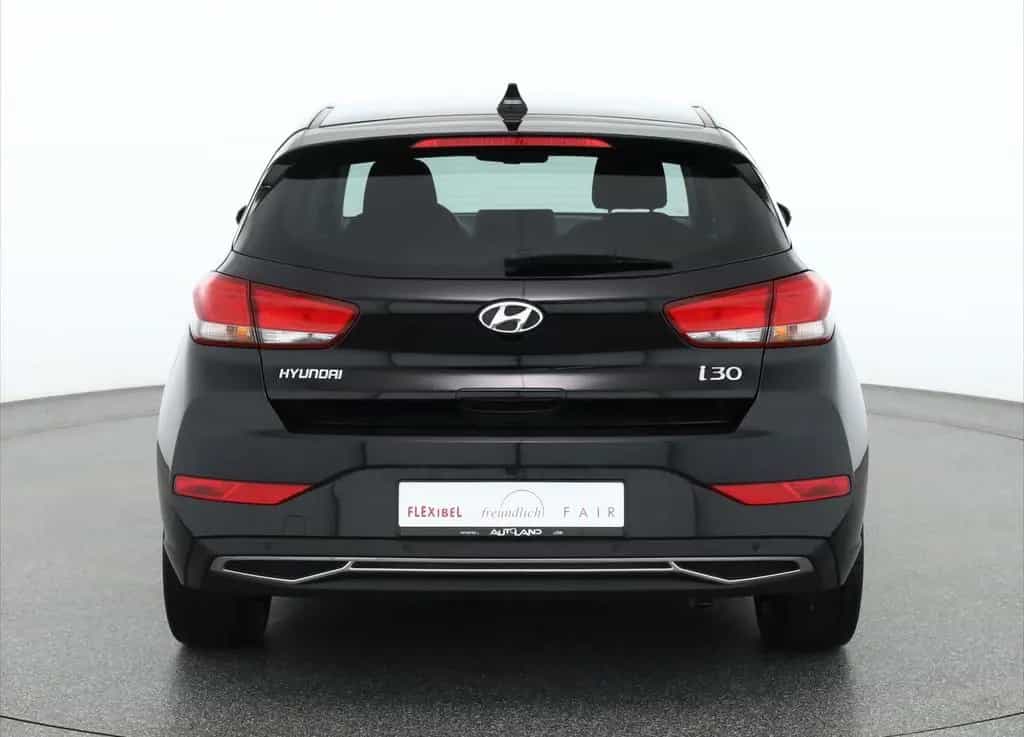 Hyundai i30 1.5 T-GDI DCT Intro Edition LED Kamera PDC 09/2020-photo-3