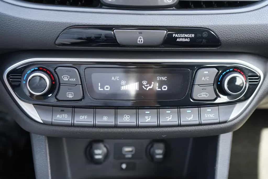 Hyundai i30 1.0 Intro Edition Mild-Hybrid LED Kamera 09/2021-photo-16
