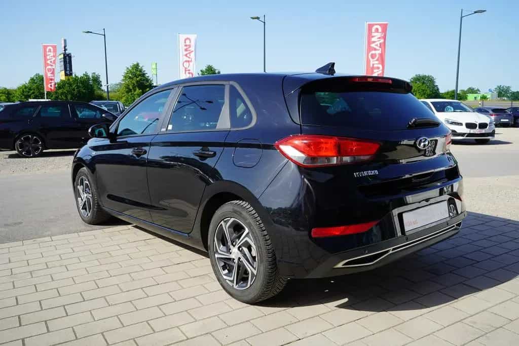Hyundai i30 1.0 Intro Edition Mild-Hybrid LED Kamera 09/2021-photo-2