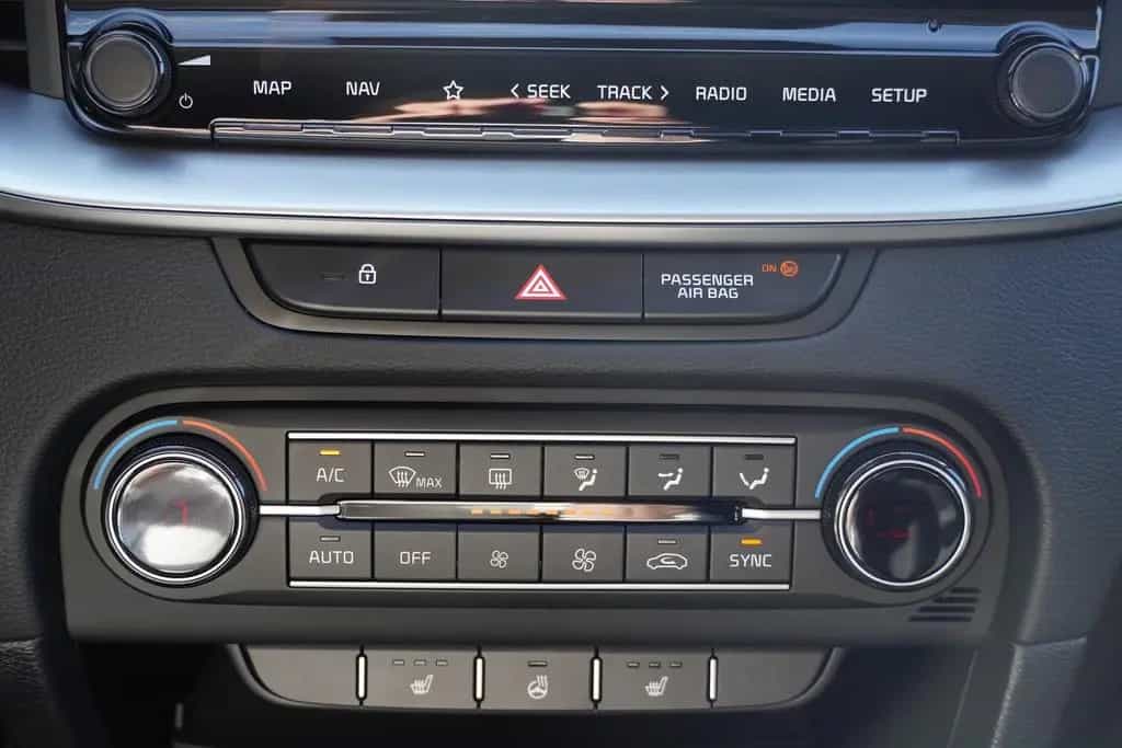 Kia XCeed 1.6 GDI Aut. LED Navi Kamera Tempomat 05/2026-photo-14