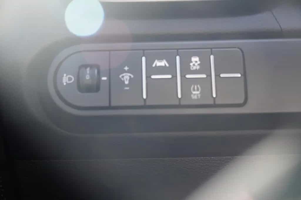 Kia XCeed 1.6 GDI Aut. LED Navi Kamera Tempomat 05/2026-photo-21