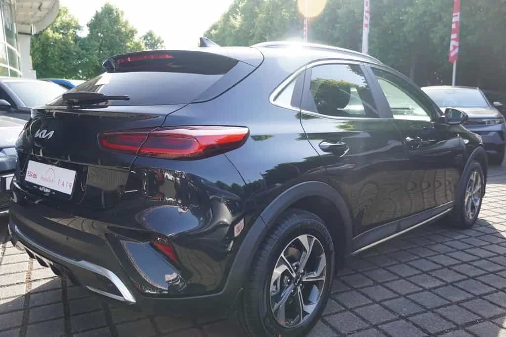 Kia XCeed 1.6 GDI Aut. LED Navi Kamera Tempomat 05/2026-photo-4