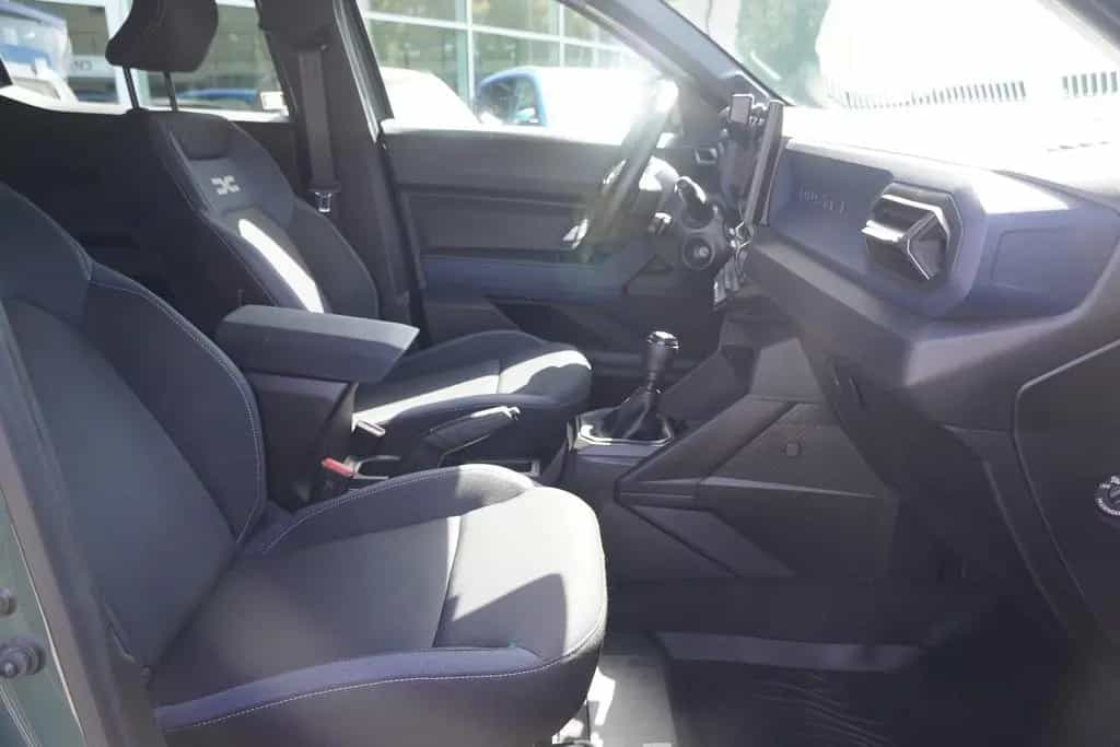 Dacia Duster TCe 130 LED Navi Kamera 04/2025-photo-24