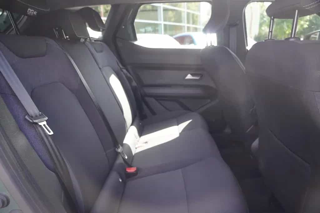 Dacia Duster TCe 130 LED Navi Kamera 04/2025-photo-25