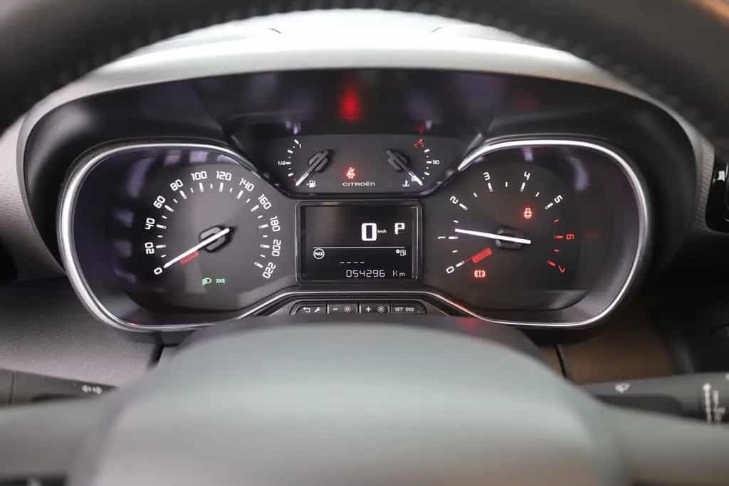 Citroën C3 Aircross 1.2 Pure Tech 110 Sitzheizung PDC 01/2019-photo-17