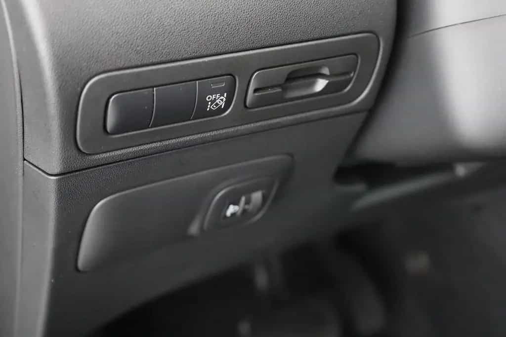 Citroën C3 Aircross 1.2 Pure Tech 110 Sitzheizung PDC 01/2019-photo-20