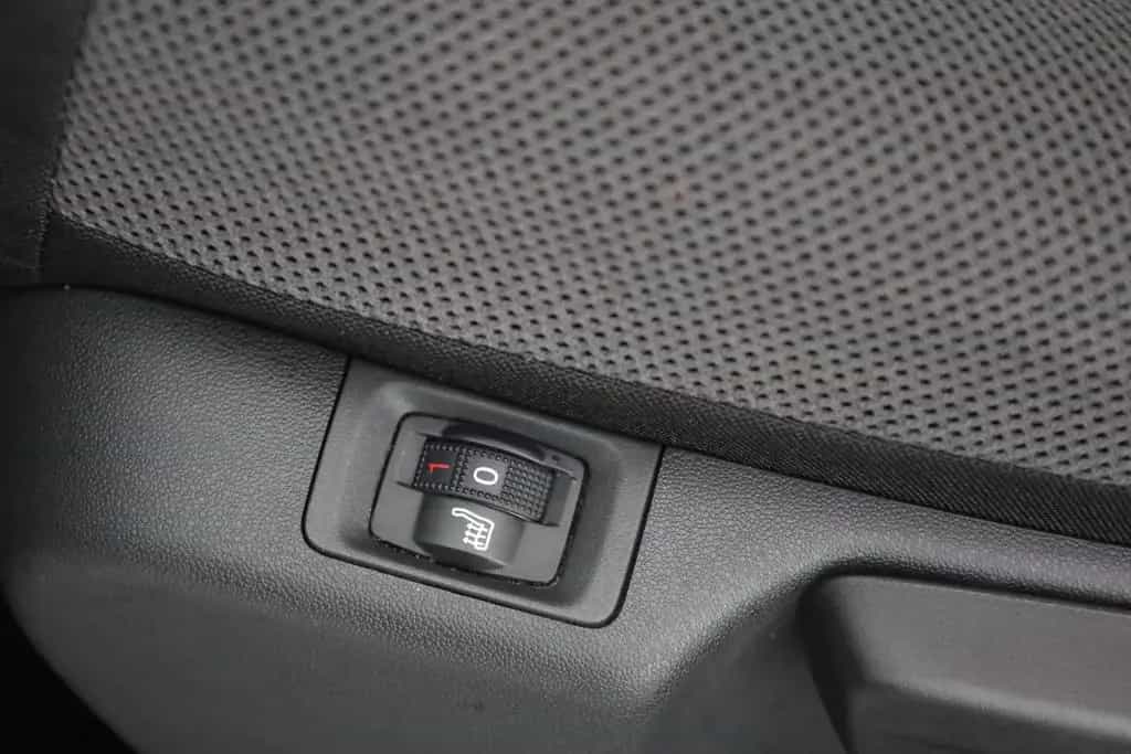 Citroën C3 Aircross 1.2 Pure Tech 110 Sitzheizung PDC 01/2019-photo-27