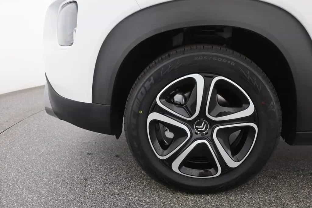 Citroën C3 Aircross 1.2 Pure Tech 110 Sitzheizung PDC 01/2019-photo-30