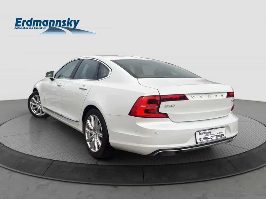 Volvo S90 T6 Inscription AWD/Navi/AHK/Pano/HuD/360Kam 12/2016-photo-1