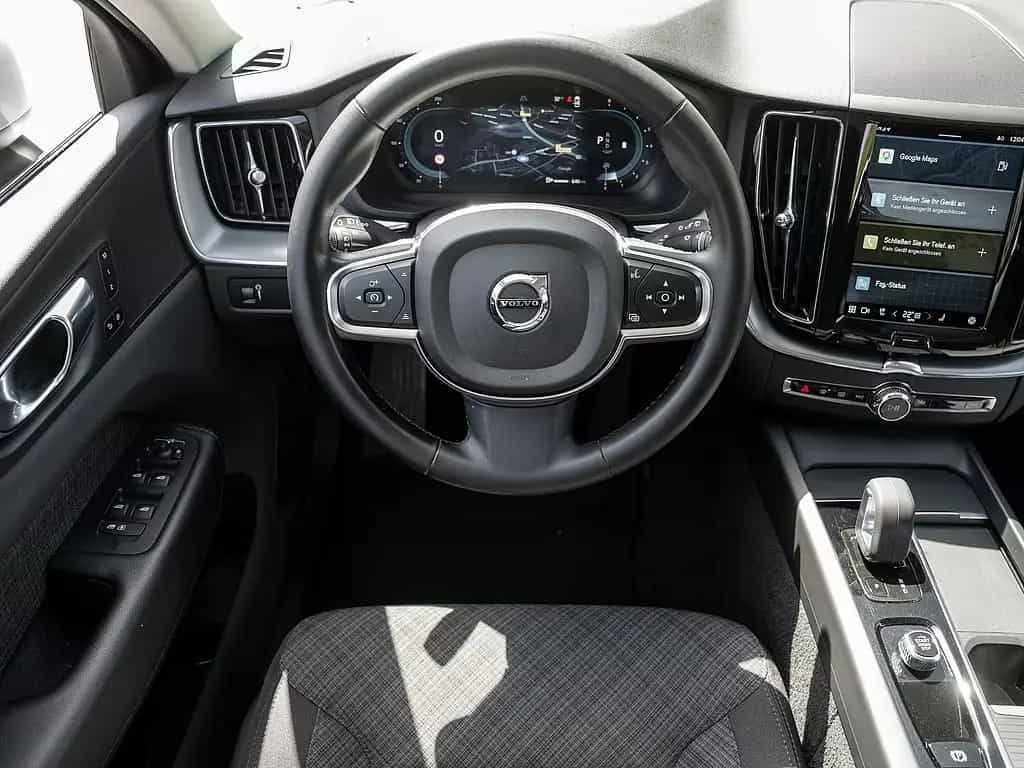 Volvo XC60 B4 Momentum Pro 05/2022-photo-9