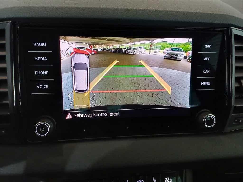 Skoda Karoq 1.5 TSI Selection DSG NAVI+ACC+KESSY 11/2024-photo-4