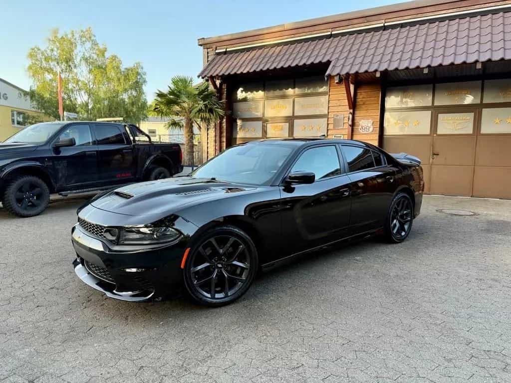 Dodge Charger V8 R/T*VOLL*LEDER*LED*PDC*KAMERA*20 ZOLL*GARANTI 06/2020-photo-1