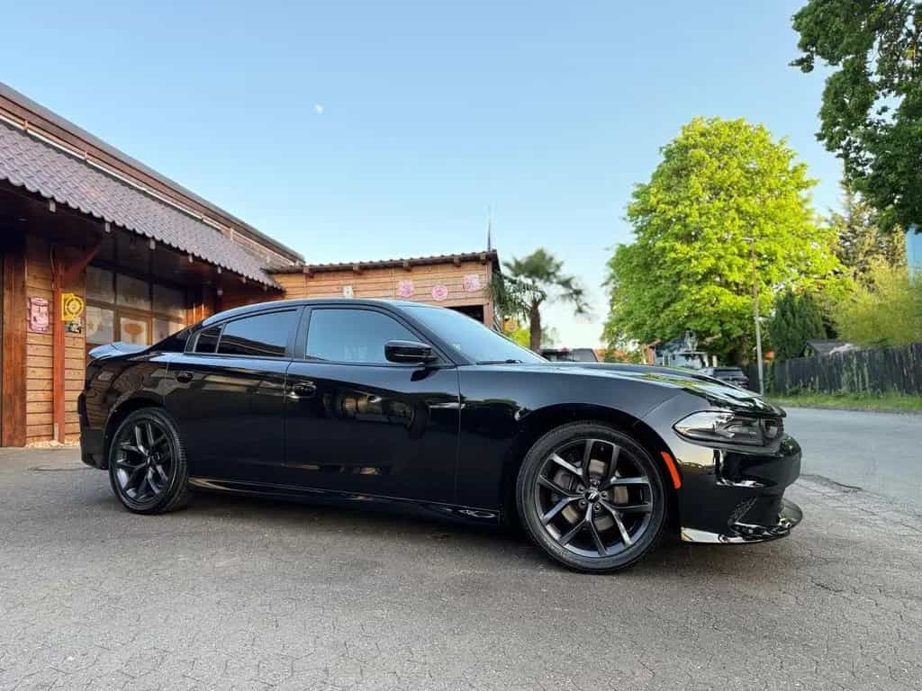 Dodge Charger V8 R/T*VOLL*LEDER*LED*PDC*KAMERA*20 ZOLL*GARANTI 06/2020-photo-15