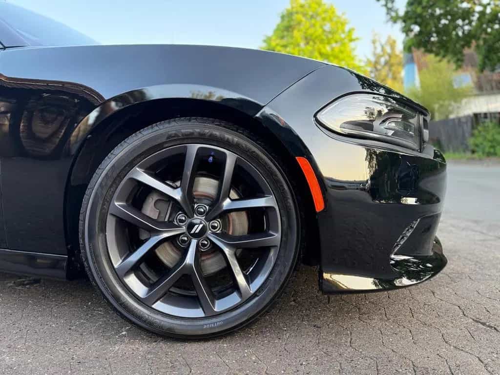 Dodge Charger V8 R/T*VOLL*LEDER*LED*PDC*KAMERA*20 ZOLL*GARANTI 06/2020-photo-16