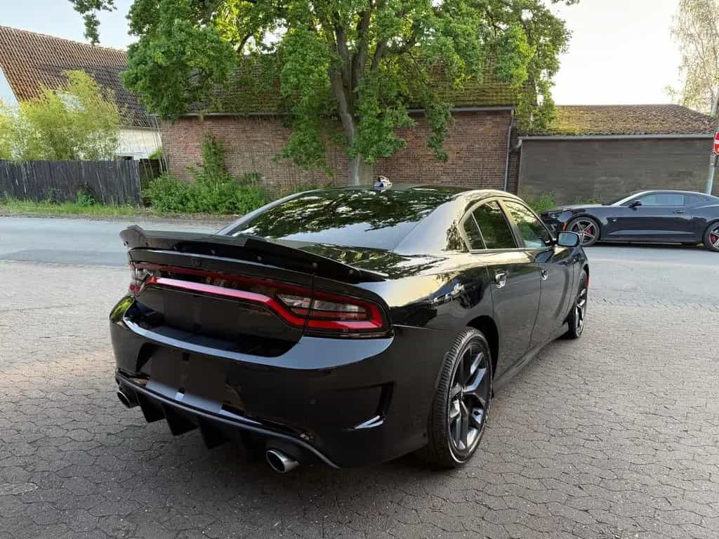 Dodge Charger V8 R/T*VOLL*LEDER*LED*PDC*KAMERA*20 ZOLL*GARANTI 06/2020-photo-21