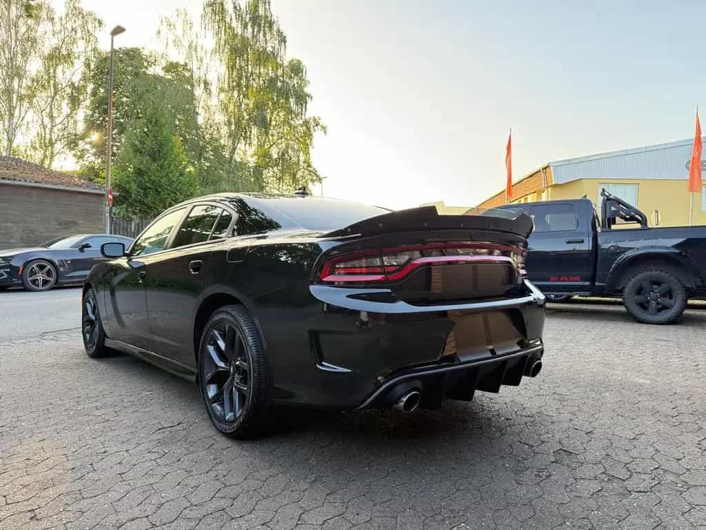 Dodge Charger V8 R/T*VOLL*LEDER*LED*PDC*KAMERA*20 ZOLL*GARANTI 06/2020-photo-27