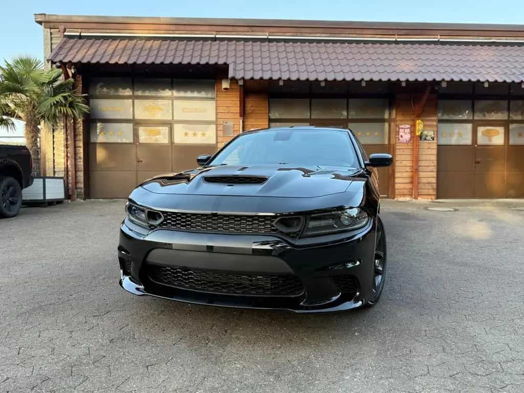 Dodge Charger V8 R/T*VOLL*LEDER*LED*PDC*KAMERA*20 ZOLL*GARANTI 06/2020-photo-3
