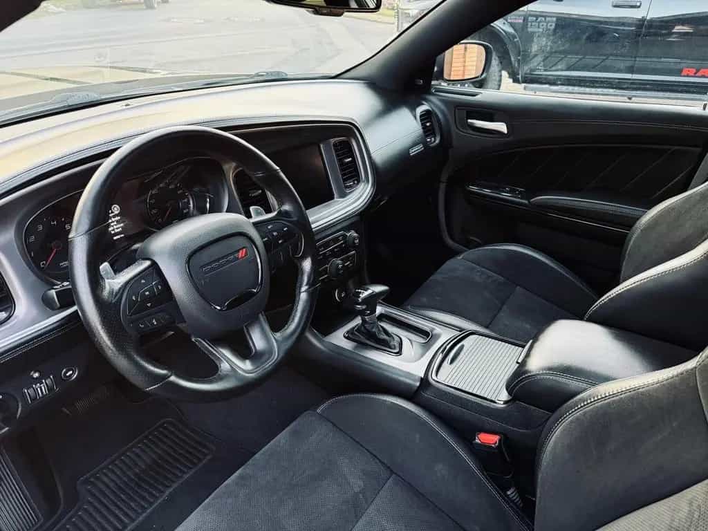 Dodge Charger V8 R/T*VOLL*LEDER*LED*PDC*KAMERA*20 ZOLL*GARANTI 06/2020-photo-31