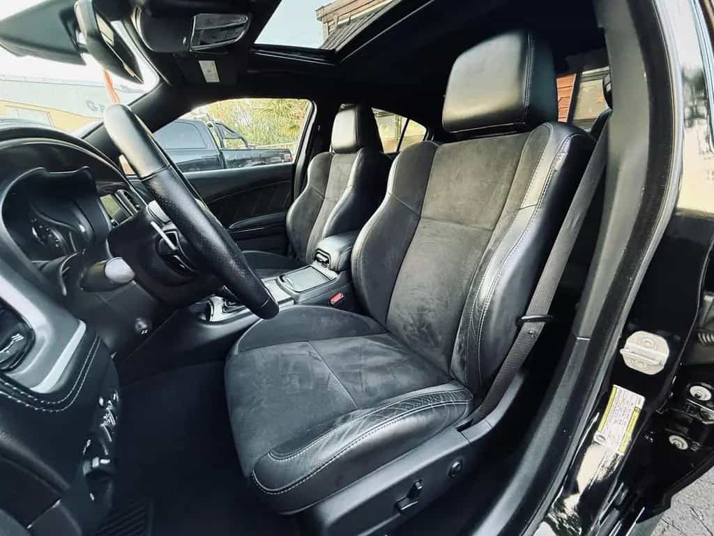 Dodge Charger V8 R/T*VOLL*LEDER*LED*PDC*KAMERA*20 ZOLL*GARANTI 06/2020-photo-34