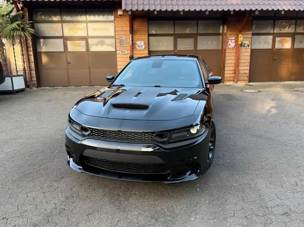 Dodge Charger V8 R/T*VOLL*LEDER*LED*PDC*KAMERA*20 ZOLL*GARANTI 06/2020-photo-4