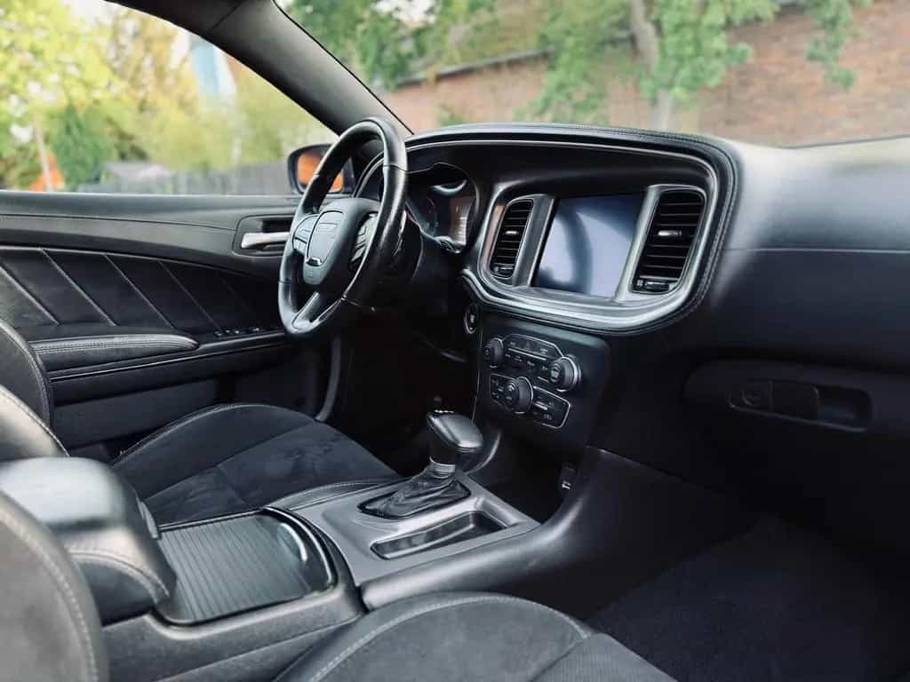 Dodge Charger V8 R/T*VOLL*LEDER*LED*PDC*KAMERA*20 ZOLL*GARANTI 06/2020-photo-43