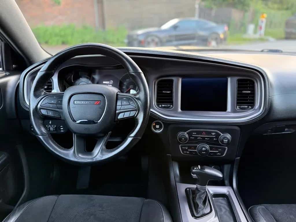 Dodge Charger V8 R/T*VOLL*LEDER*LED*PDC*KAMERA*20 ZOLL*GARANTI 06/2020-photo-44