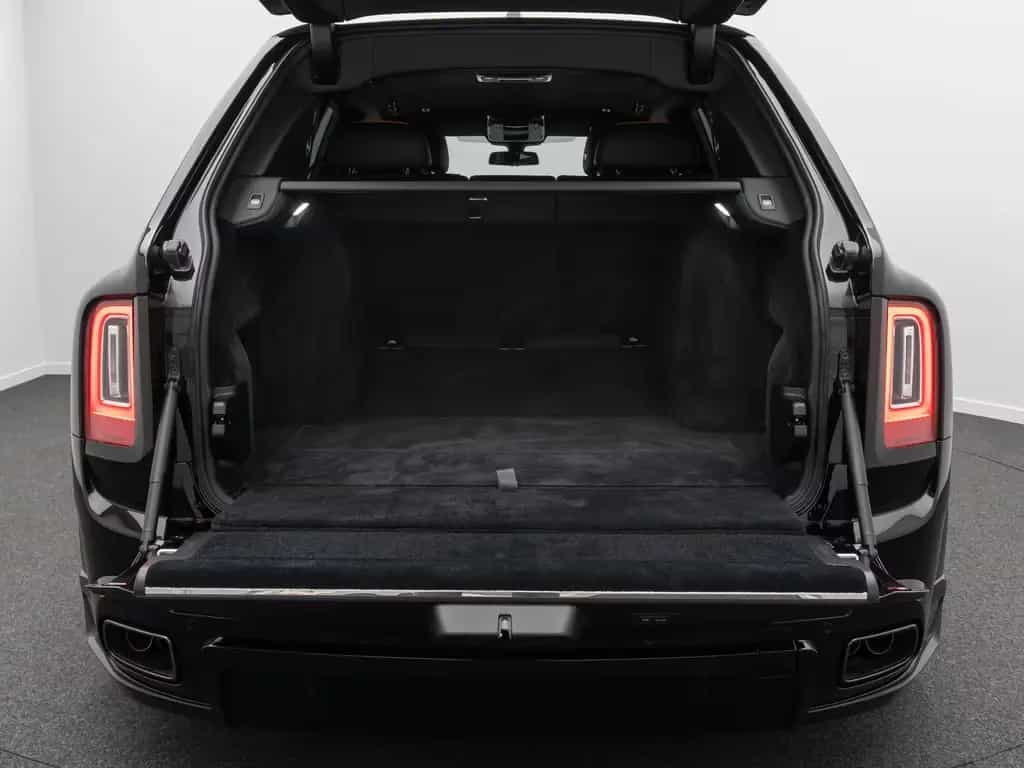 Rolls-Royce Cullinan Black Badge Novitec Mega-VOLL 1of1 07/2021-photo-12
