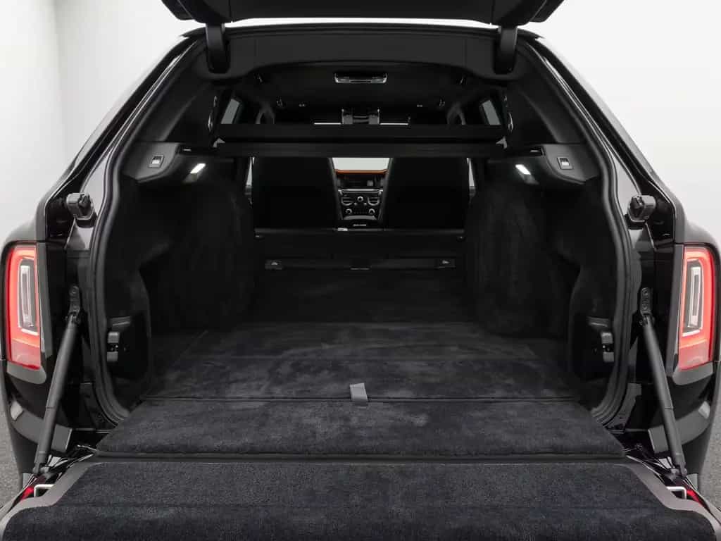 Rolls-Royce Cullinan Black Badge Novitec Mega-VOLL 1of1 07/2021-photo-13