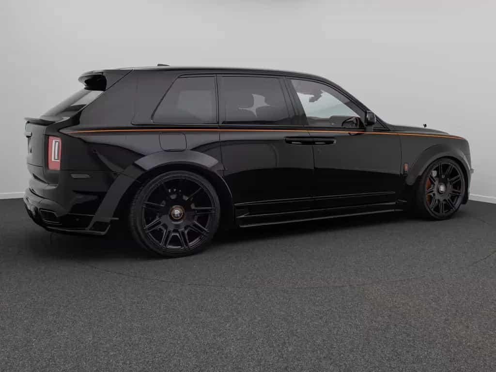 Rolls-Royce Cullinan Black Badge Novitec Mega-VOLL 1of1 07/2021-photo-5