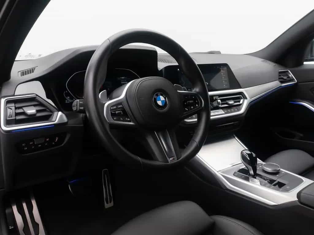 BMW 320 d M Sport DAB Kamera Alarm Komfort Individual 02/2022-photo-20
