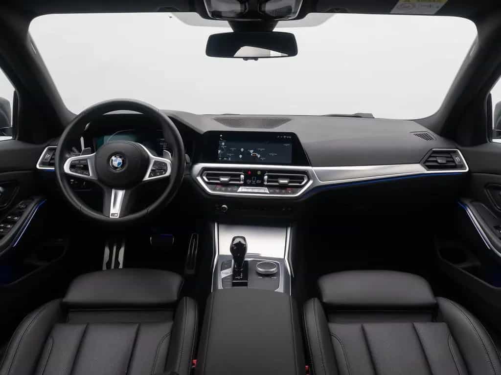 BMW 320 d M Sport DAB Kamera Alarm Komfort Individual 02/2022-photo-38