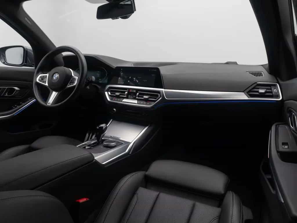 BMW 320 d M Sport DAB Kamera Alarm Komfort Individual 02/2022-photo-39