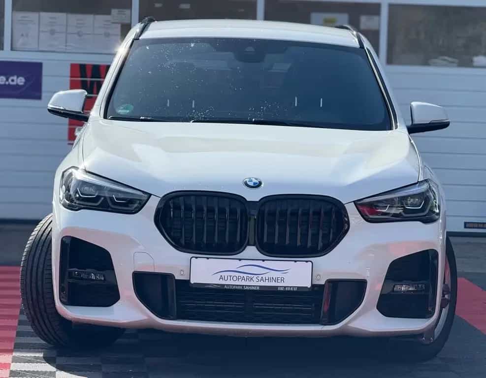 BMW X1 sDrive 18 i M SPORT*HUD*KAM*LEDER 02/2022-photo-1