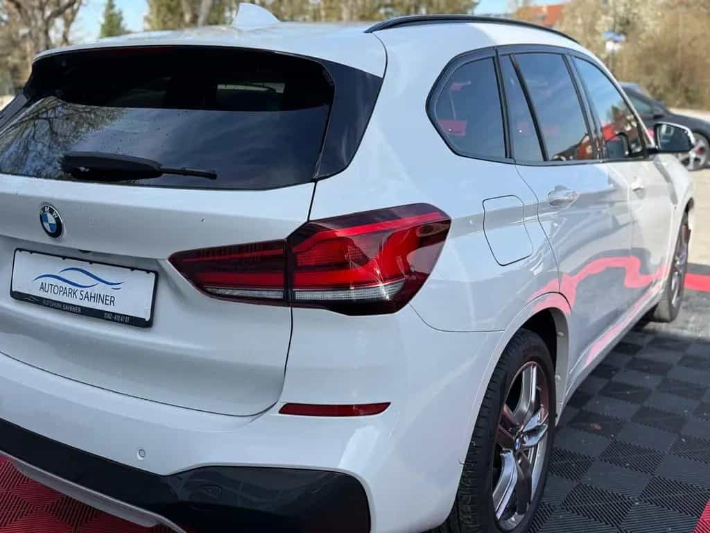 BMW X1 sDrive 18 i M SPORT*HUD*KAM*LEDER 02/2022-photo-15