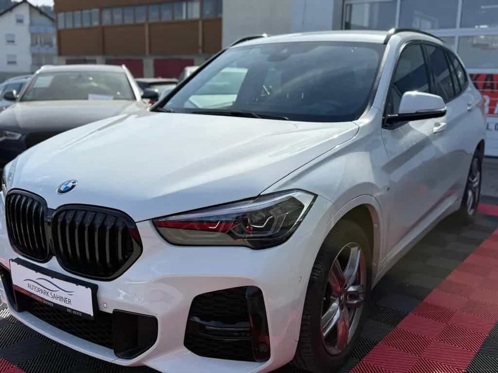BMW X1 sDrive 18 i M SPORT*HUD*KAM*LEDER 02/2022-photo-4