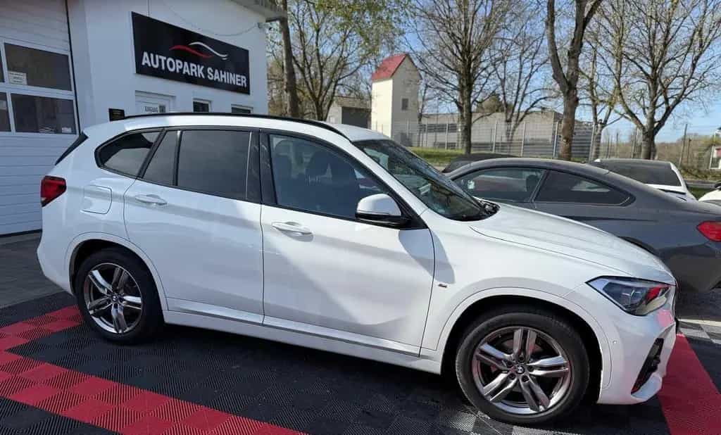 BMW X1 sDrive 18 i M SPORT*HUD*KAM*LEDER 02/2022-photo-6