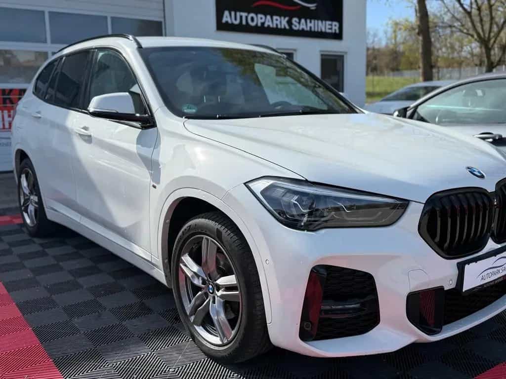 BMW X1 sDrive 18 i M SPORT*HUD*KAM*LEDER 02/2022-photo-7