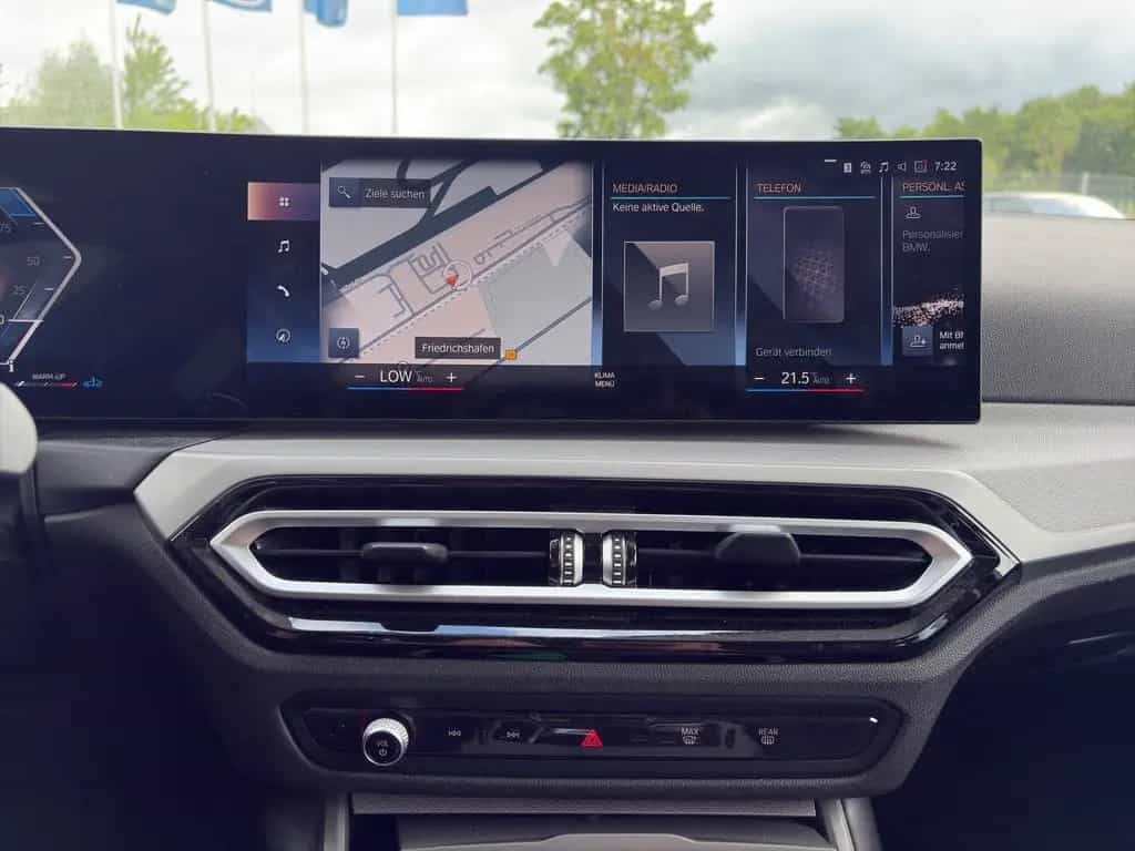 BMW 320 d Touring ACC DrivingAssist Fernlichtassist 03/2023-photo-8