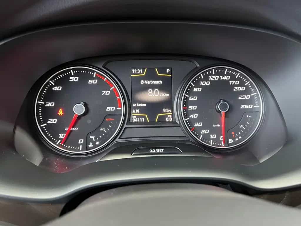 Seat Ateca 1,4TSI Xcellence Autom *StdHzg *ACC 05/2017-photo-36
