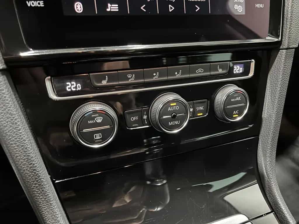 Volkswagen Golf VII 1,4TSI R-Line *Navi *ACC 03/2018-photo-29