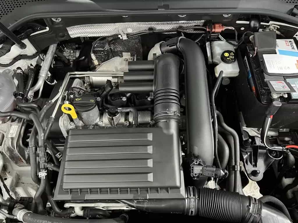 Volkswagen Golf VII 1,4TSI R-Line *Navi *ACC 03/2018-photo-41
