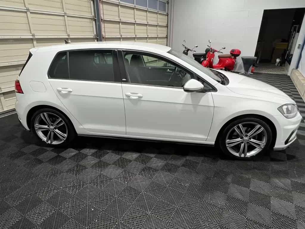 Volkswagen Golf VII 1,4TSI R-Line *Navi *ACC 03/2018-photo-5
