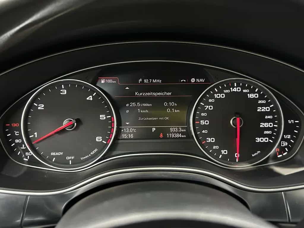 Audi A6 3.0TDI Quattro+AHK+Pano+ACC+Bose+Matrix LED 03/2016-photo-23