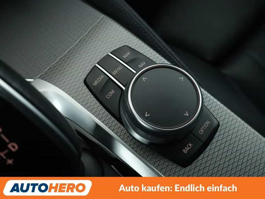 BMW 530 5er 530i M Sport Aut.*NAV*ACC*CAM*PDC*SHZ*ALU* 12/2019-photo-29