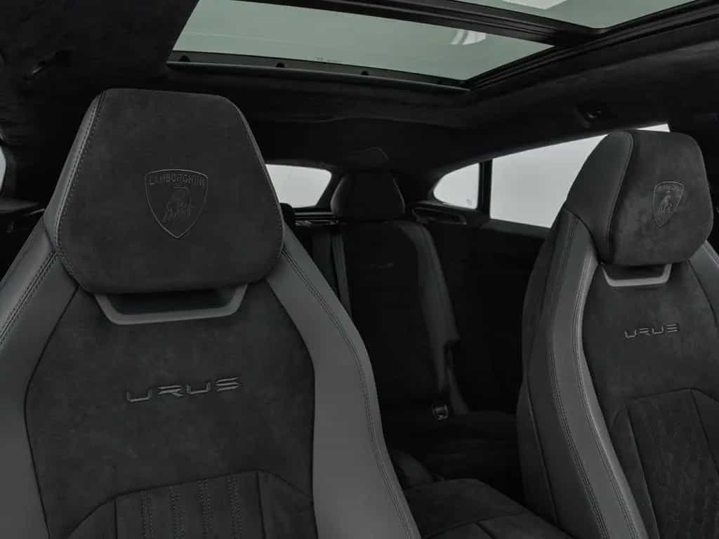 Lamborghini Urus Performante 08/2023-photo-14