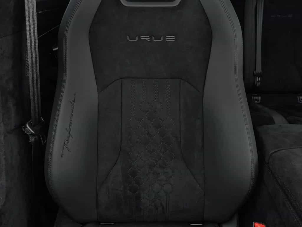 Lamborghini Urus Performante 08/2023-photo-15