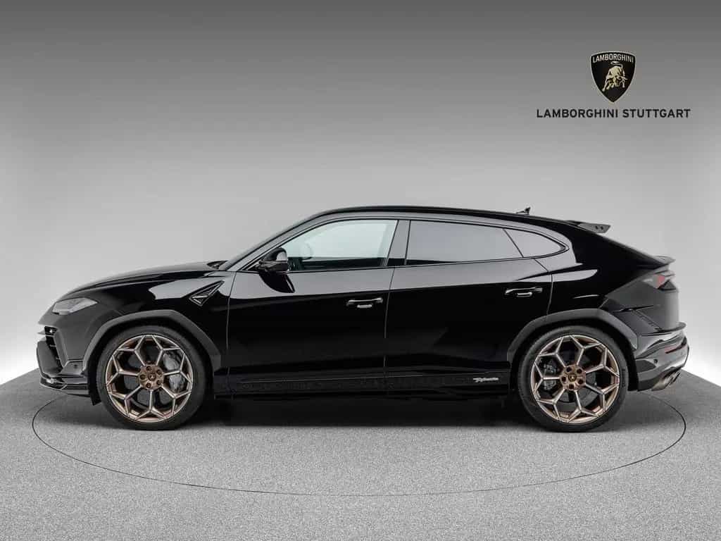 Lamborghini Urus Performante 08/2023-photo-2