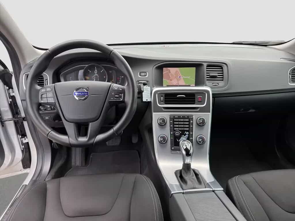 Volvo V60 Kinetic Business virtual Winter DAB PC 11/2017-photo-10