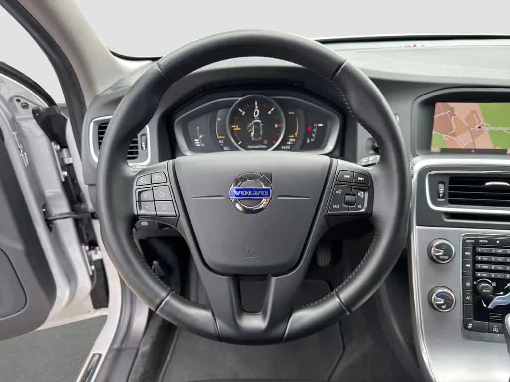 Volvo V60 Kinetic Business virtual Winter DAB PC 11/2017-photo-11