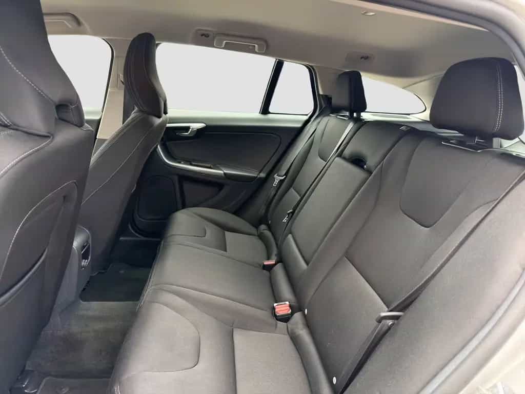 Volvo V60 Kinetic Business virtual Winter DAB PC 11/2017-photo-9
